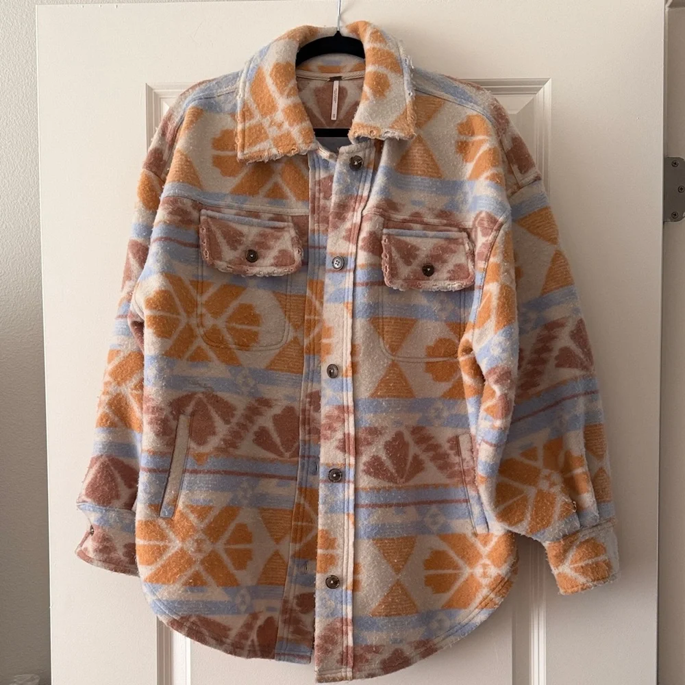 Cozy Oversized Free People Shacket - Picture 3 of 7